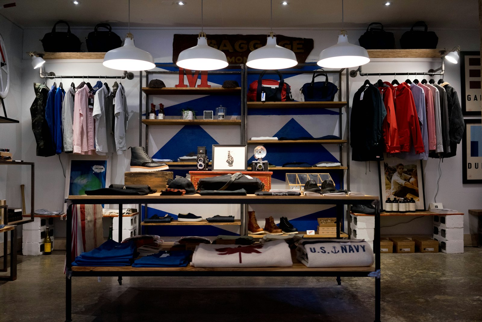Photograph of a retail storefront